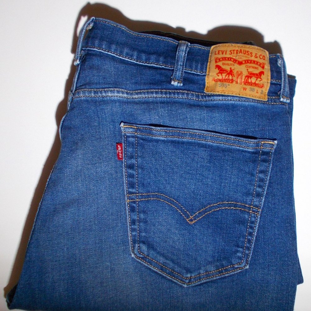 Levi's 505 Men's Jeans W38 x L32 Color Blue